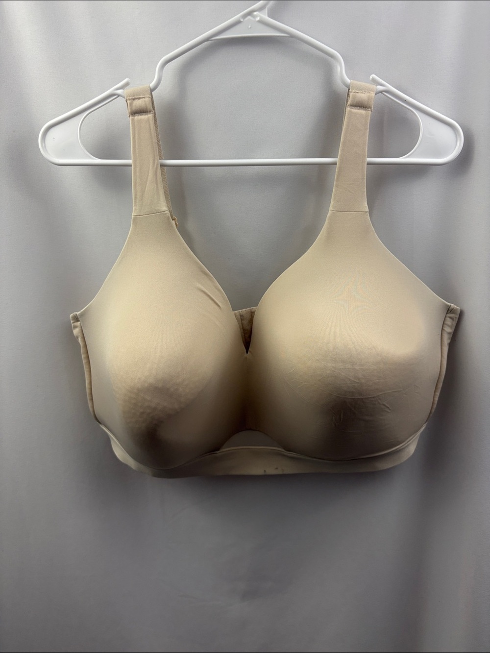 CACIQUE Beige Lightly Lined No Wire Bra Size 44DDD